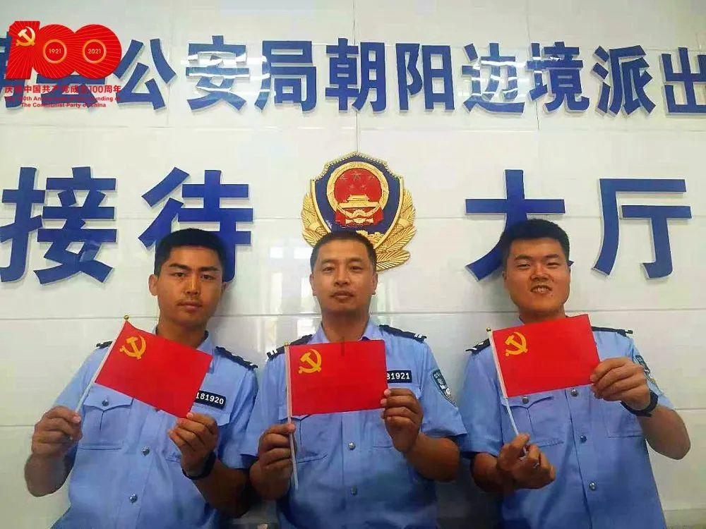 印度有人打响第一枪，游击队向中印边境转移，邻国大乱将至？